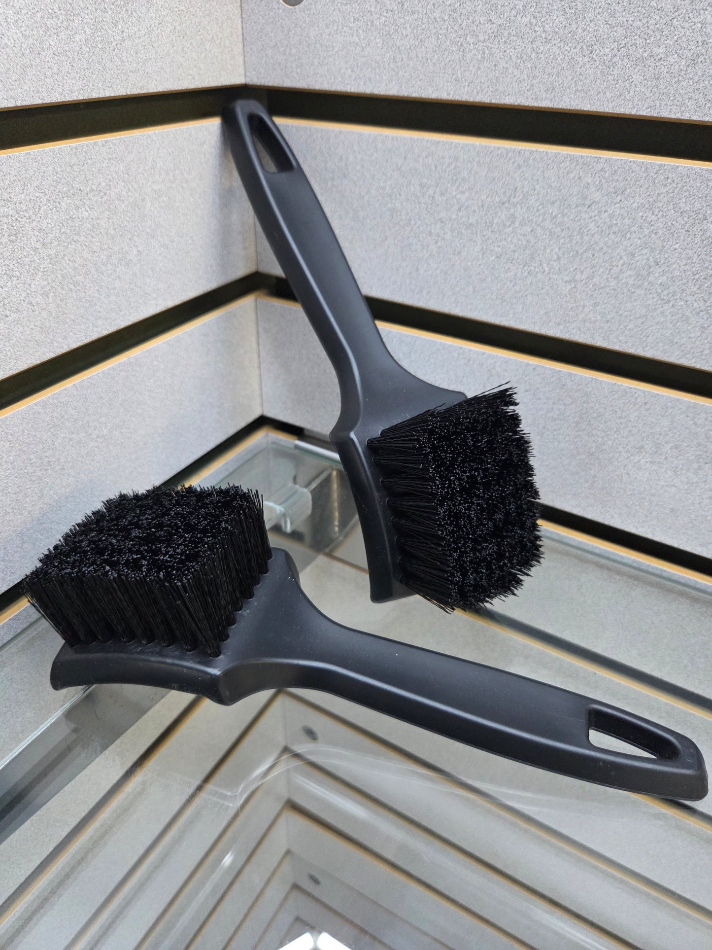 Hi-Tech Carpet Brush